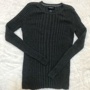 Liz Claiborne Career Round Neck Sweater-Gray-Sz S